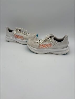 Hoka One Woman’s 9B Mach 6 Running Shoes Good